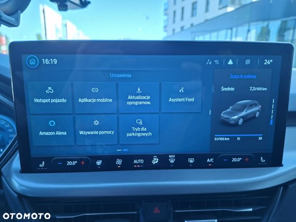 Ford Kuga - 34