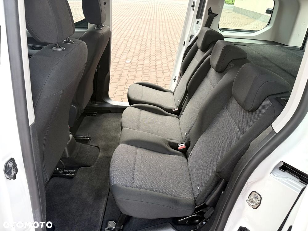 Toyota Proace City Verso 1.2 D-4T Combi - 12