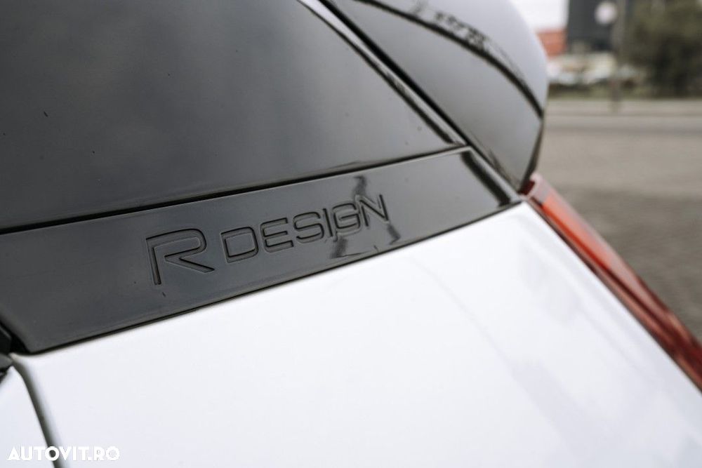 Volvo XC 40 D4 AWD R-Design - 13