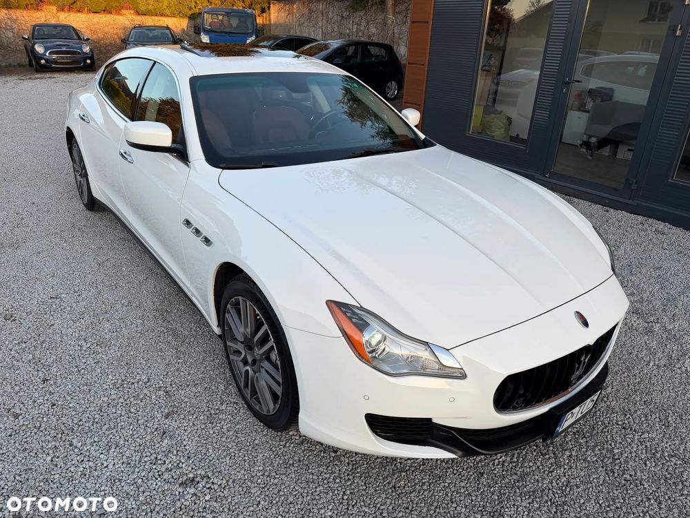 Maserati Quattroporte - 17