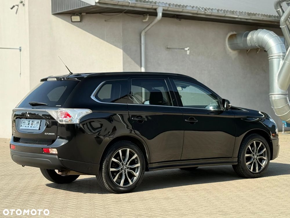 Mitsubishi Outlander 2.2 DI-D 4WD Intense - 10
