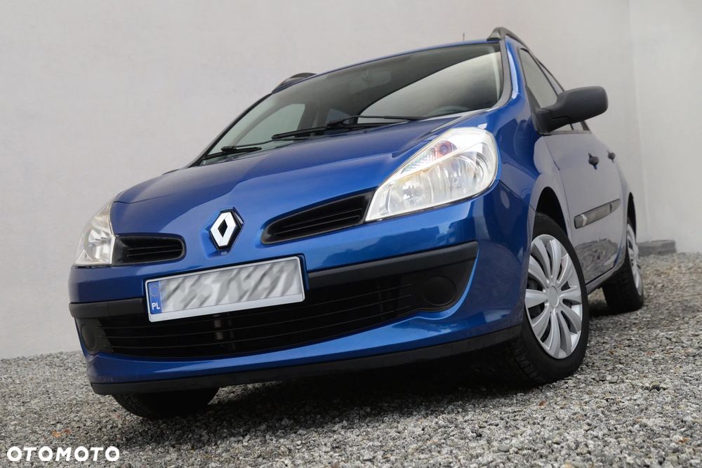 Renault Clio 1.2 16V Confort Privilege - 10