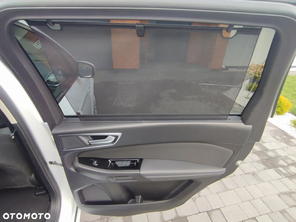 Ford S-Max 2.0 EcoBlue Titanium - 26