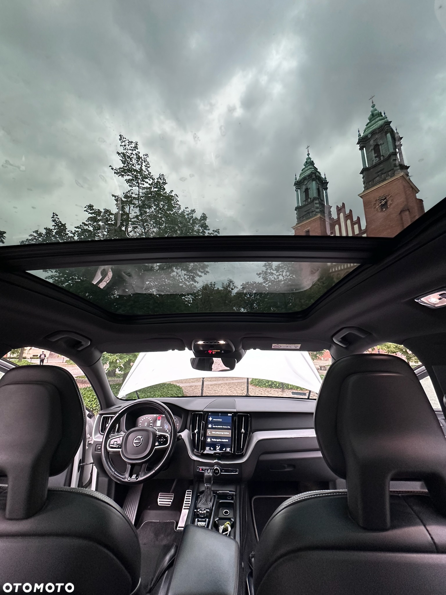 Volvo XC 60 D5 SCR AWD R-Design - 21