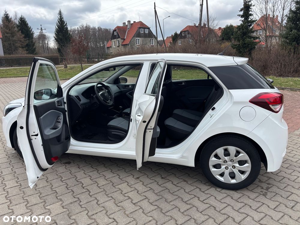 Hyundai i20 blue 1.2 Style - 6