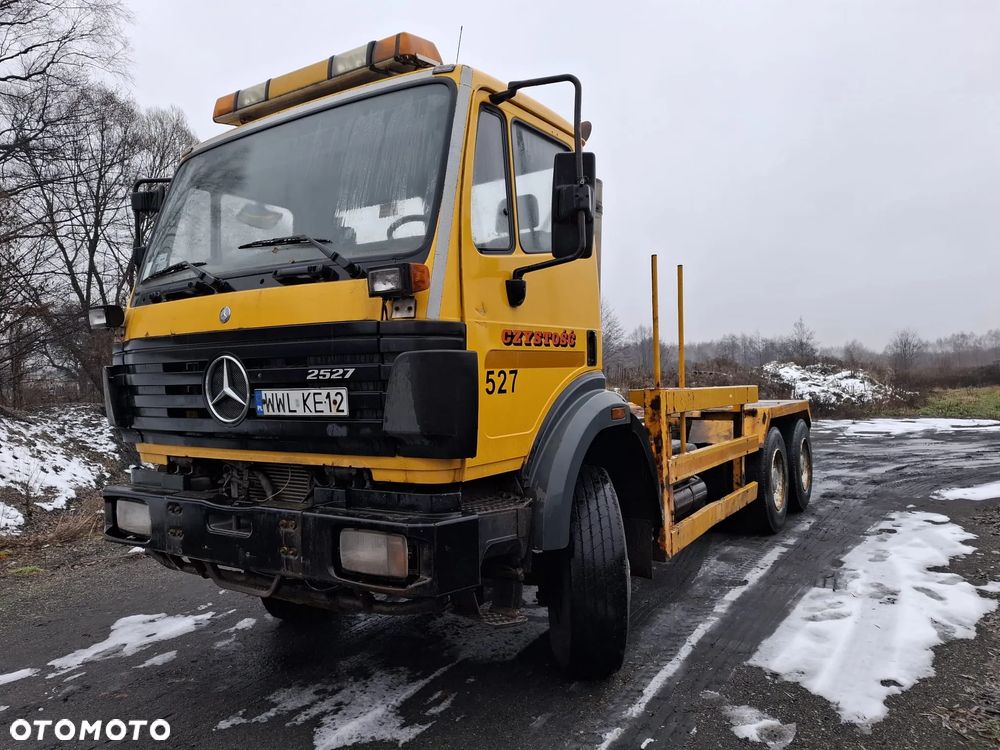Mercedes-Benz SK 2527 - 7
