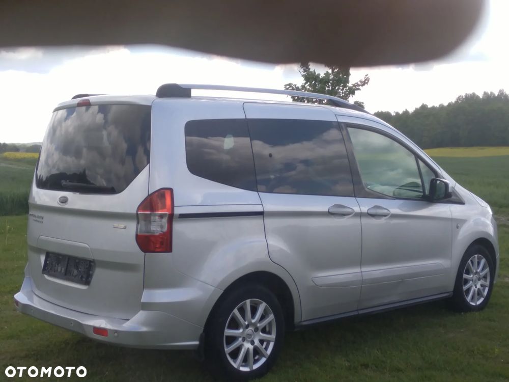 Ford Tourneo Courier - 4