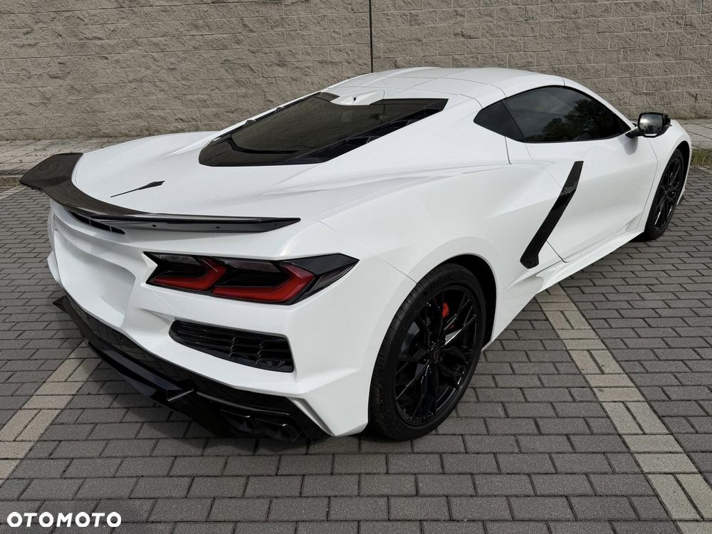 Chevrolet Corvette - 8