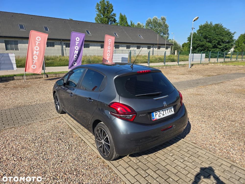 Peugeot 208 1.2 PureTech Style - 9