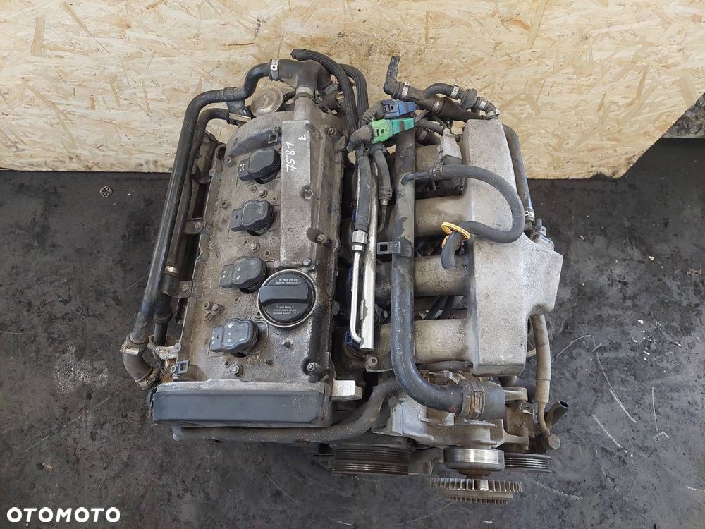 SILNIK BENZYNOWY + TURBOSPRĘŻARKA AUDI A6 C5 1.8 T AWT 058145703J - 7