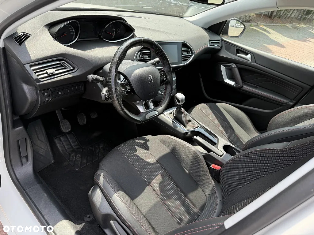 Peugeot 308 - 7