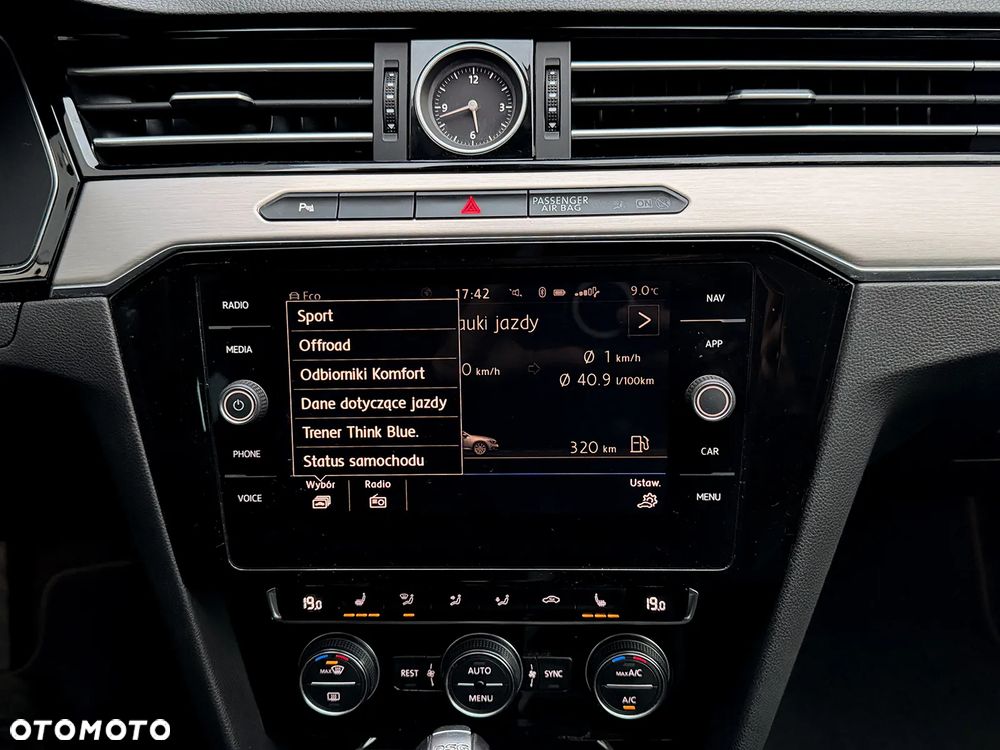 Volkswagen Passat Variant - 28