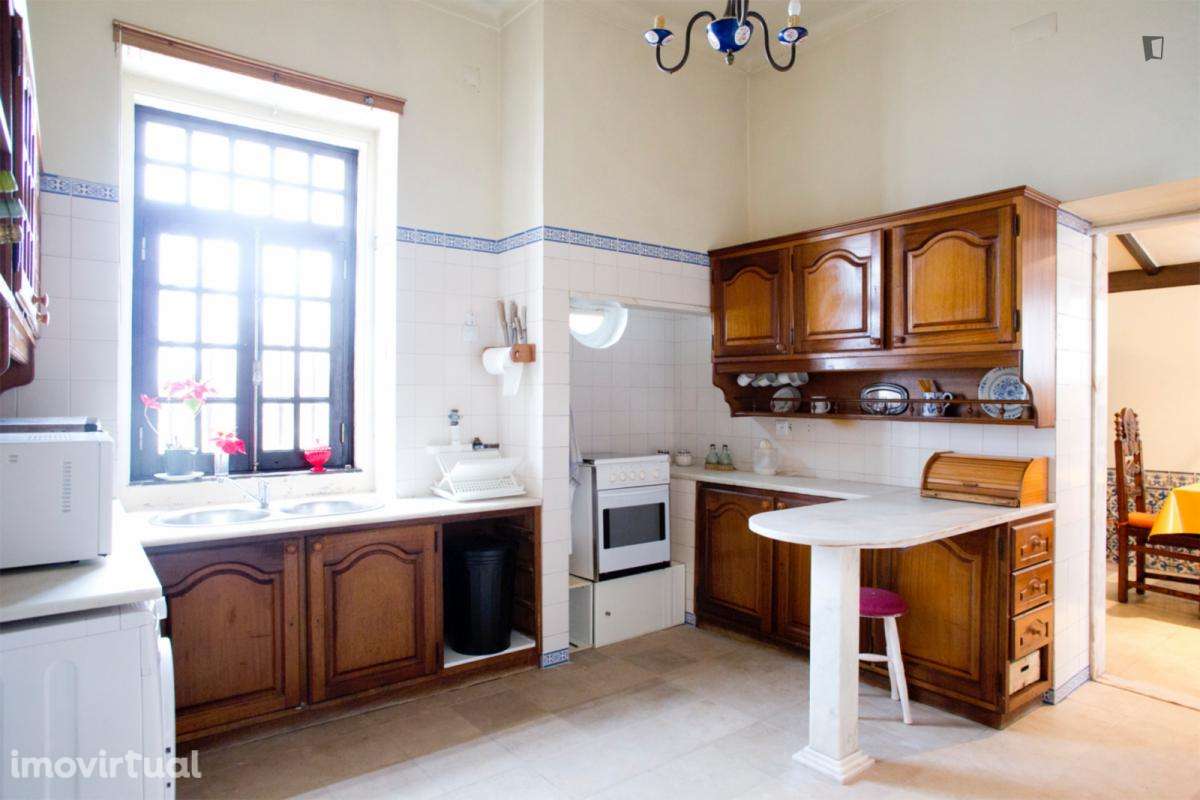 Quarto - localizado em Oeiras Lisbon - Grande imagem: 5/30