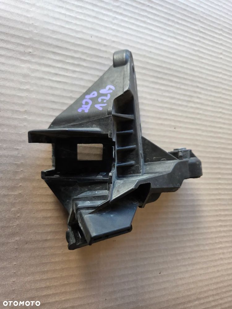 Mocowanie linek zmiany biegów Peugeot 208 1.2 B - 2