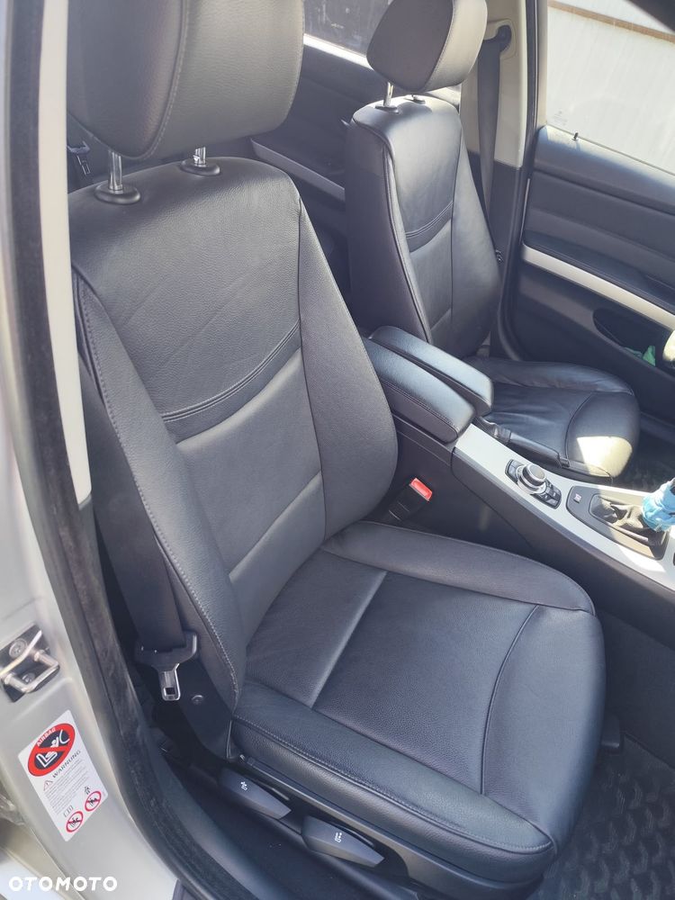 BMW Seria 3 318i - 11