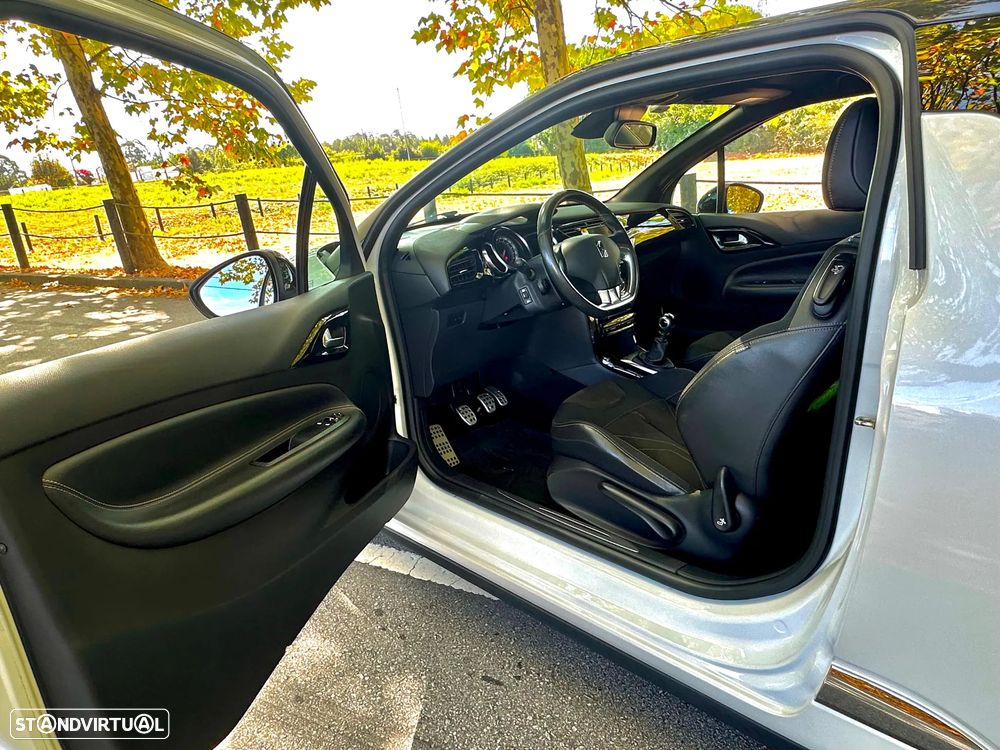 DS DS3 1.6 BlueHDi Sport Chic - 13