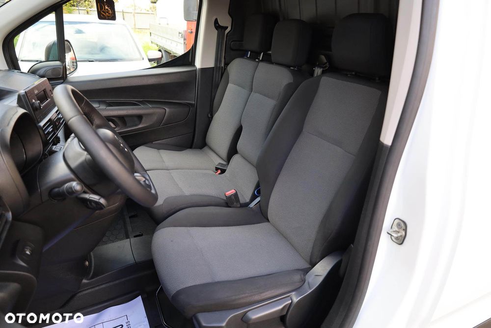 Citroën BERLINGO - 19