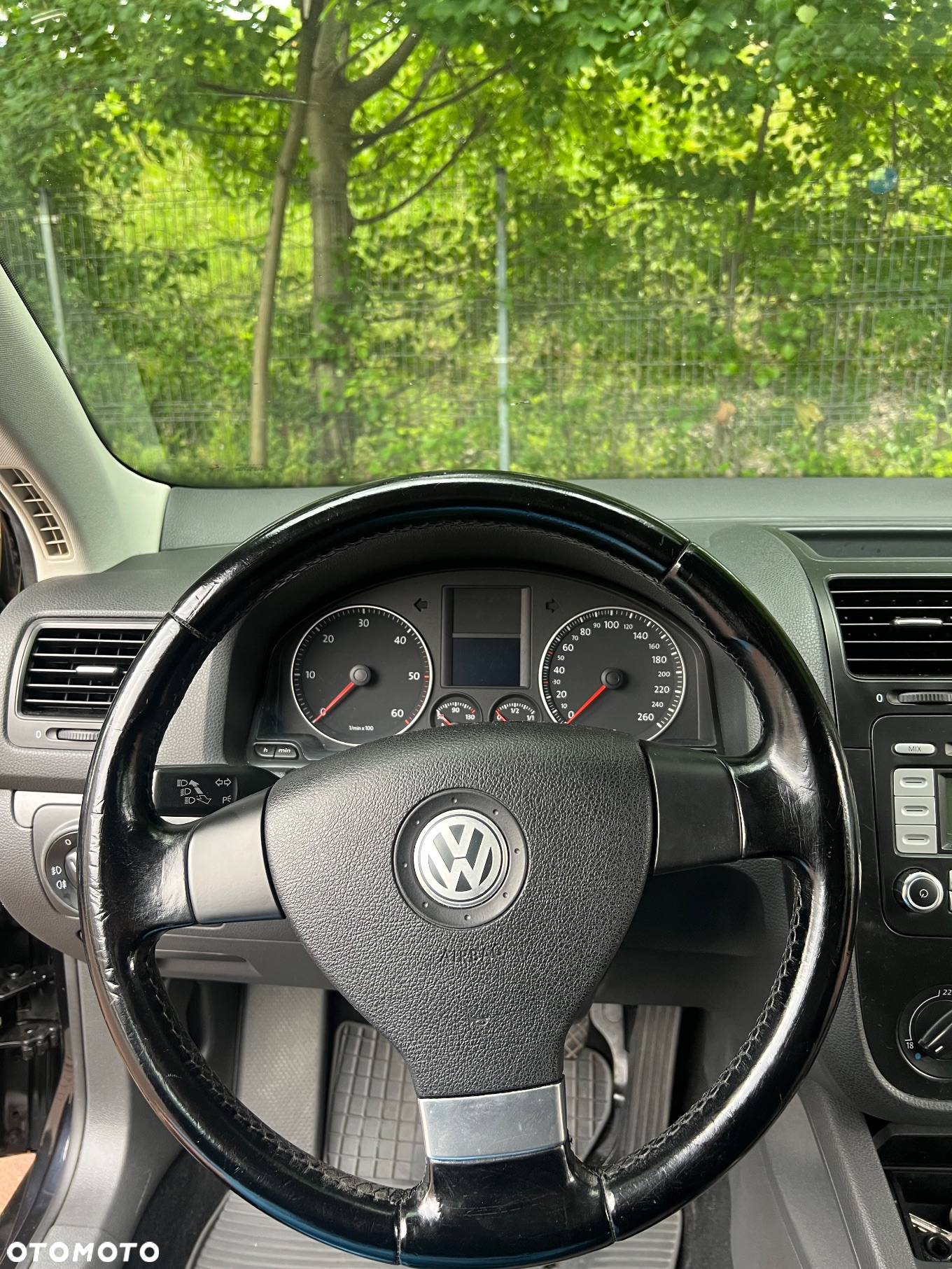 Volkswagen Golf - 24