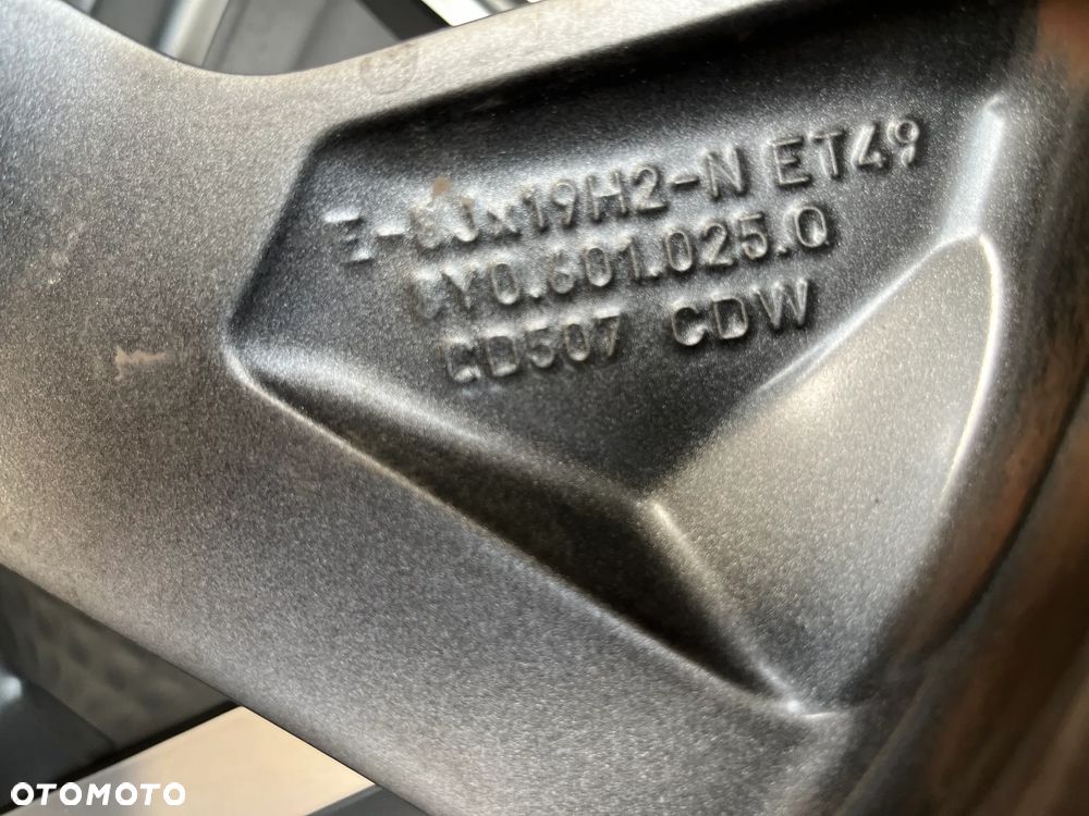 FELGI 5X112 19 8,0JX19 ET 49 8y0601025 q FELGI AUDI A3 8Y AUDI SPORT * - 10
