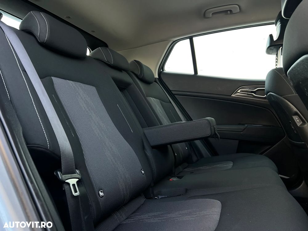 Kia Sportage 1.6 T-GDI PHEV 6AT 4x4 Business Line - 7