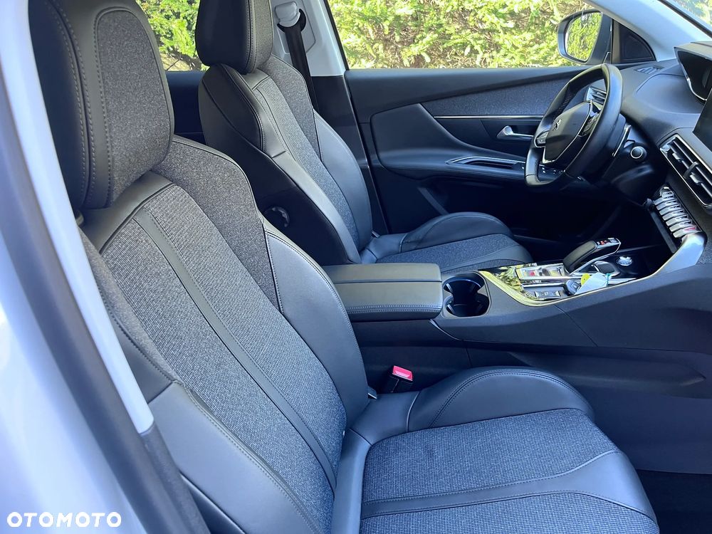 Peugeot 3008 225 e-EAT8 Allure Pack - 22