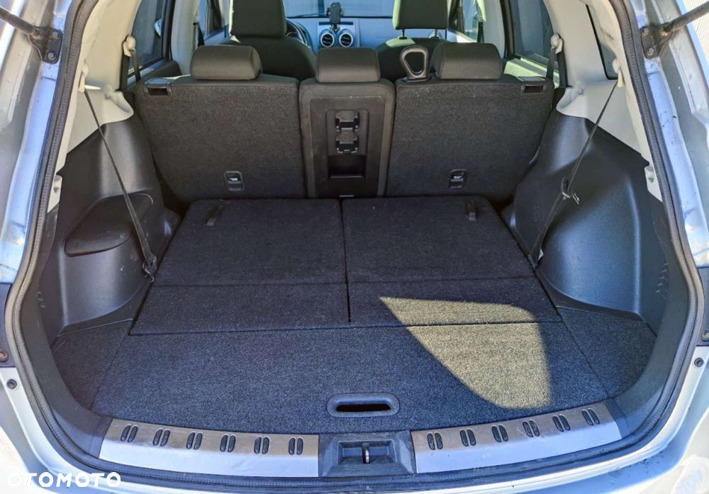 Nissan Qashqai+2 - 26