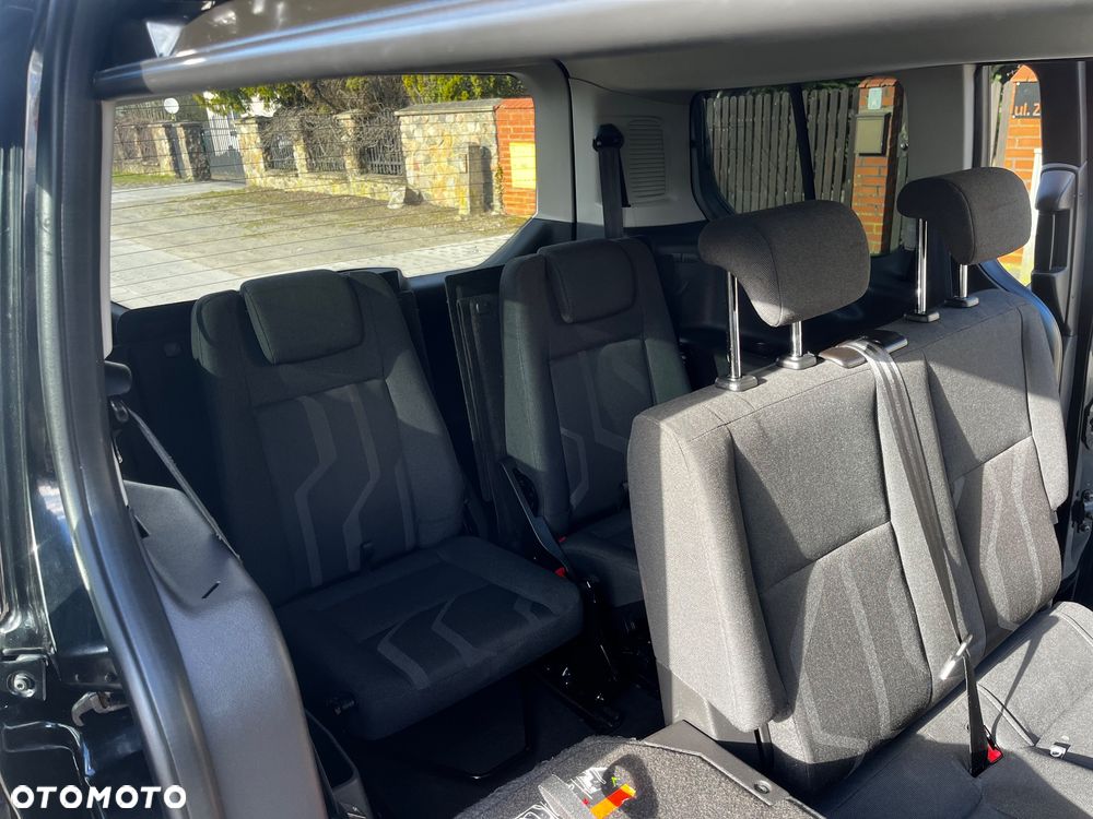 Ford Tourneo Connect Grand - 18