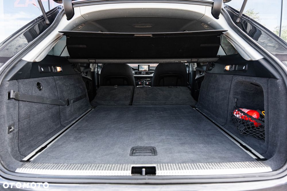 Audi A6 Avant 2.0 TDI Ultra S tronic - 16
