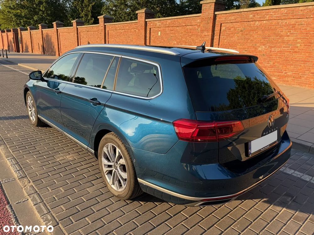 Volkswagen Passat Variant 1.5 TSI EVO Elegance DSG - 5