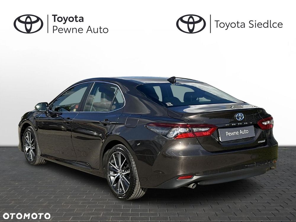 Toyota Camry 2.5 Hybrid Prestige CVT - 2