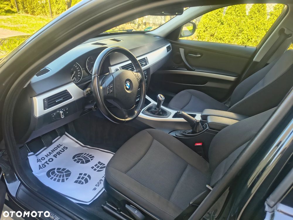 BMW Seria 3 318d DPF Edition Lifestyle - 9