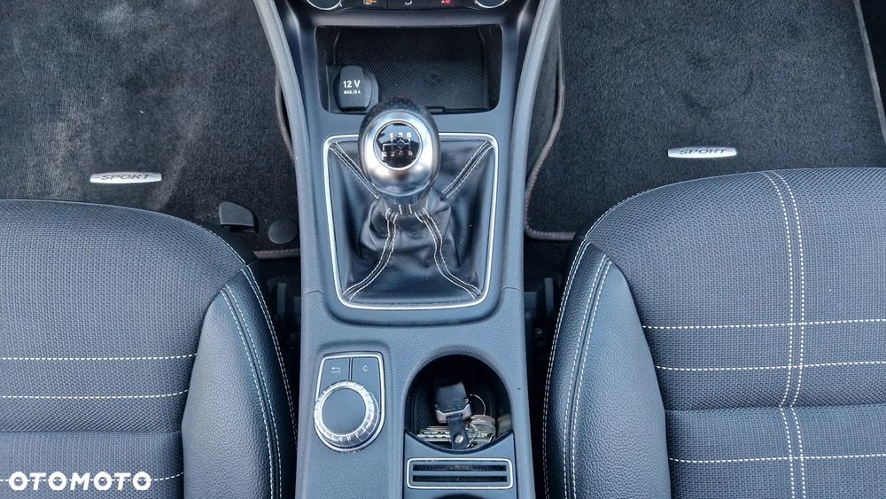 Mercedes-Benz CLA 200 CDI - 33