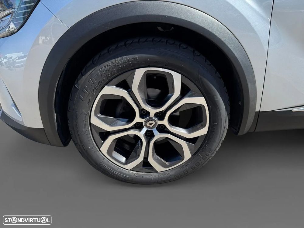 Renault Captur - 16