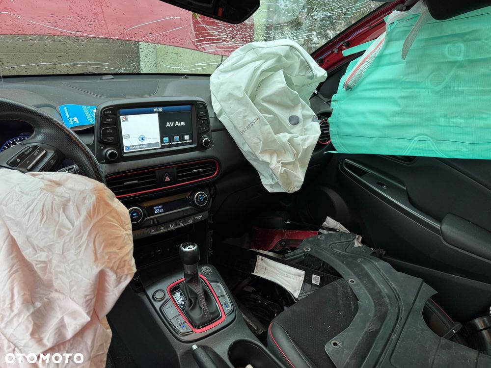 Hyundai Kona 1.6 T-GDI DCT Premium - 12