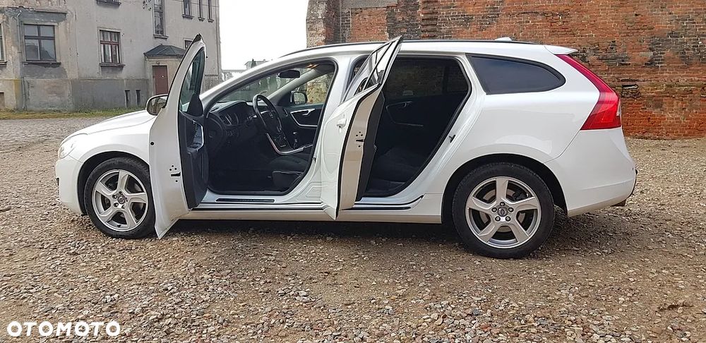 Volvo V60 D2 Kinetic - 10