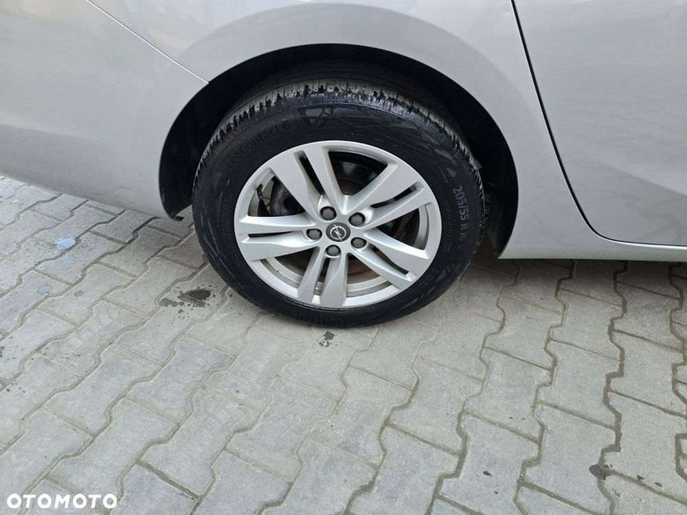 Opel Astra - 33