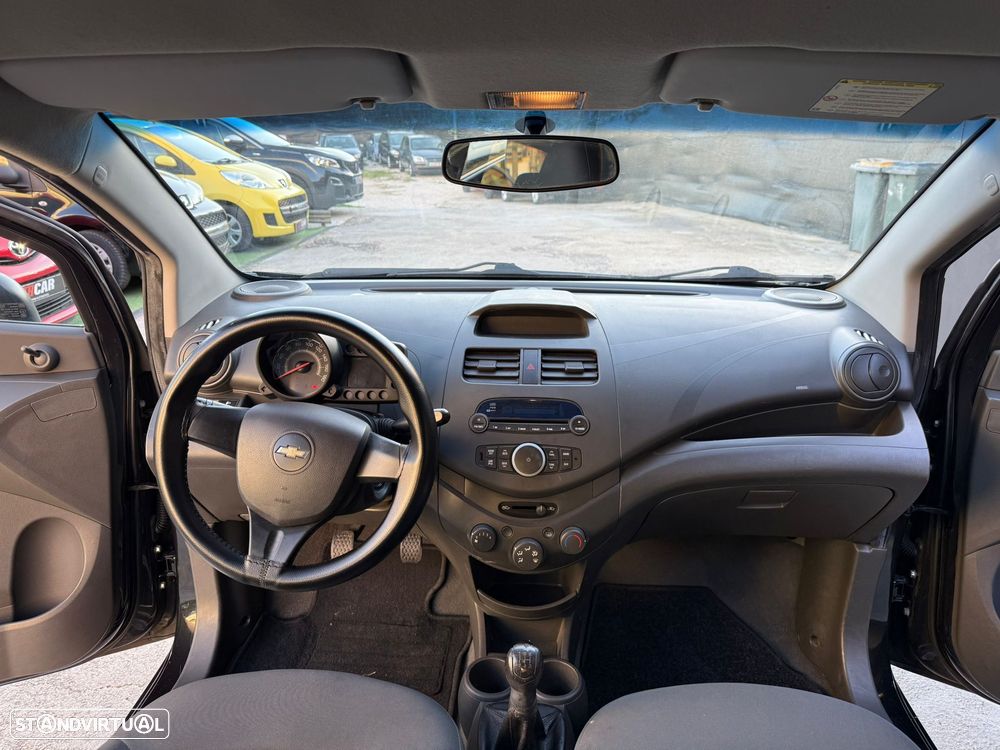 Chevrolet Spark 1.0 + - 10