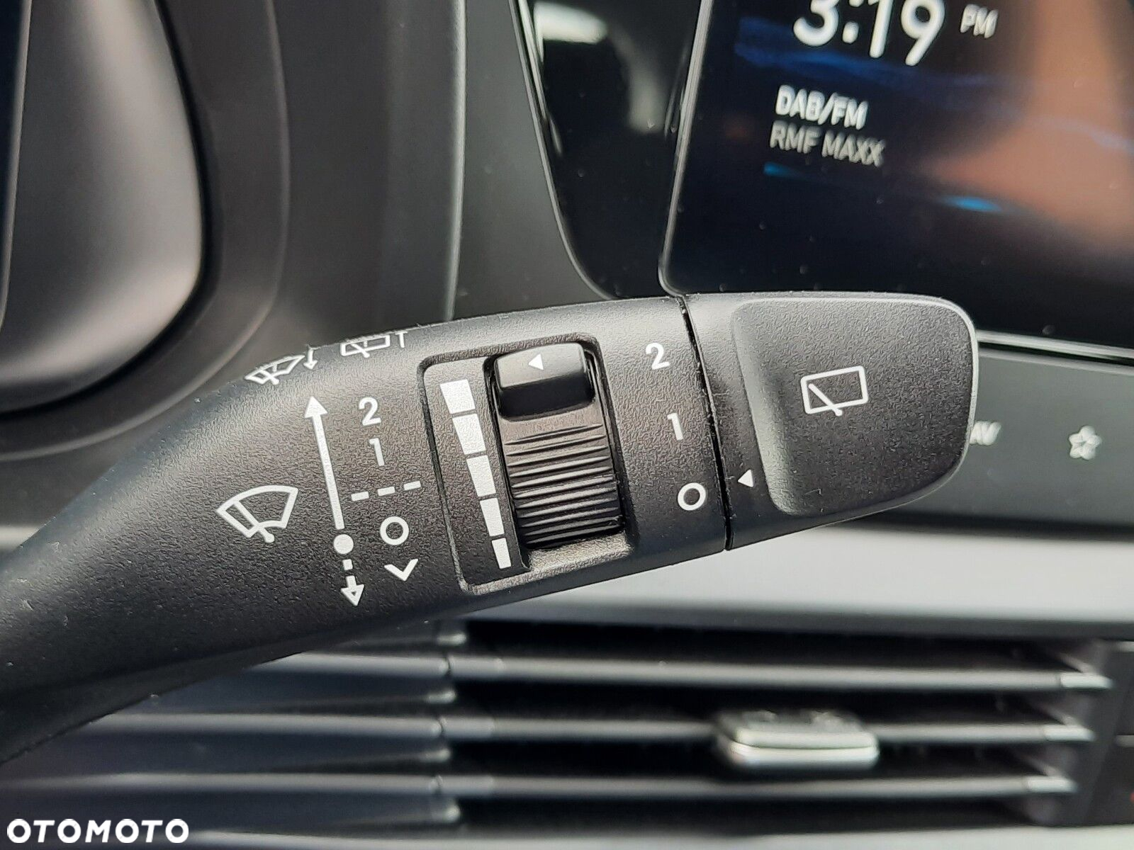 Hyundai i20 1.2 Modern - 35