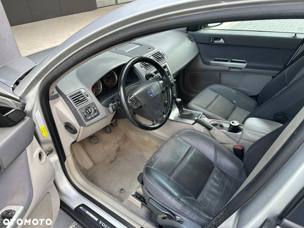 Volvo S40 1.6D Momentum - 9