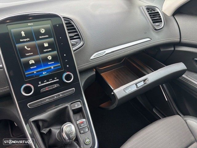 Renault Scénic - 12