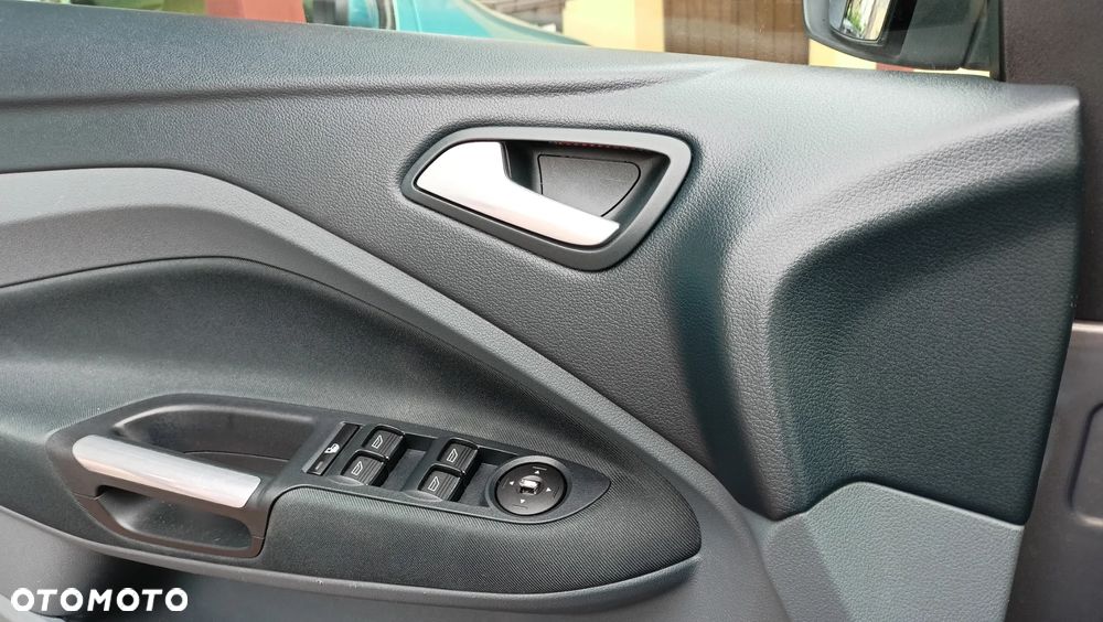 Ford C-MAX 1.6 Titanium - 12