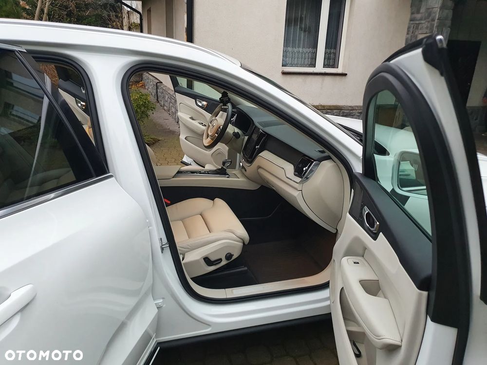 Volvo XC 60 - 8
