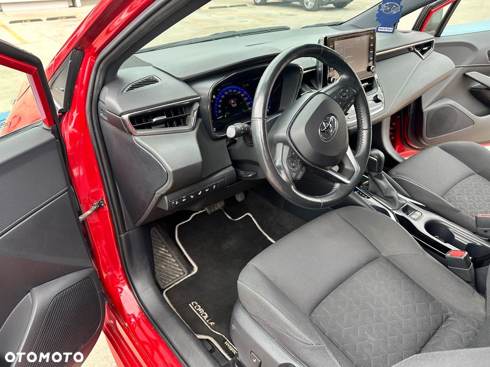 Toyota Corolla 2.0 Hybrid Executive - 17
