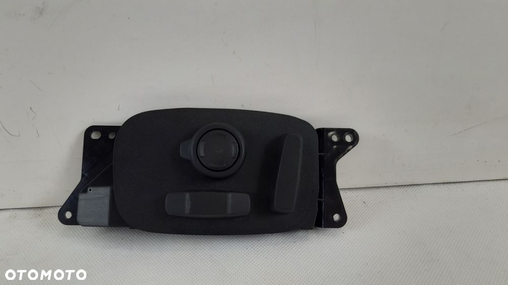 RANGE ROVER EVOQUE II L551 18- PANEL REGULACJI FOTELA LEWY PRZÓD  GJ32-14B566