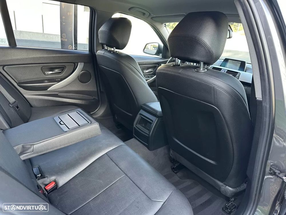 BMW 318 d Sport Line - 56