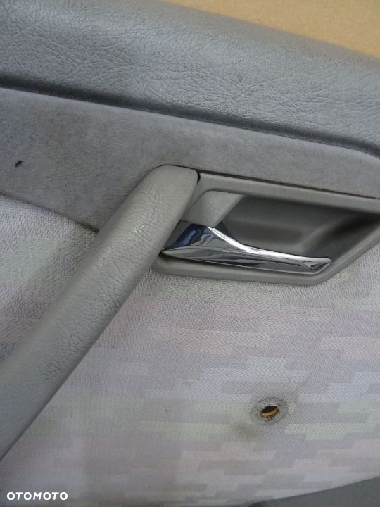 BOCZEK BOCZKI DRZWI PRZÓD TYŁ MERCEDES W202 SEDAN NR236 - 4