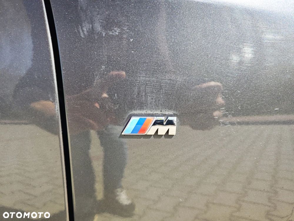 BMW X1 sDrive18d Sport Line - 38