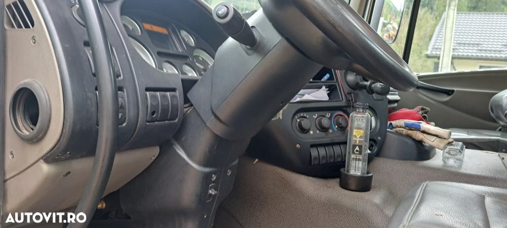 DAF CF240 - 17