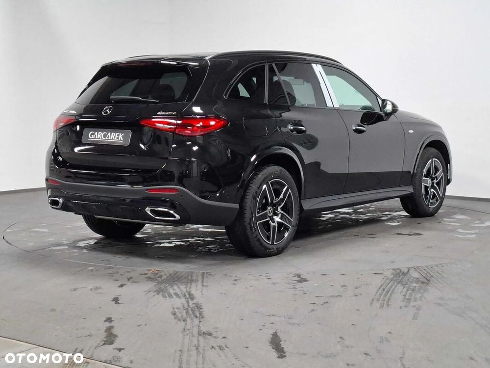 Mercedes-Benz GLC 300 e 4-Matic AMG Line - 6