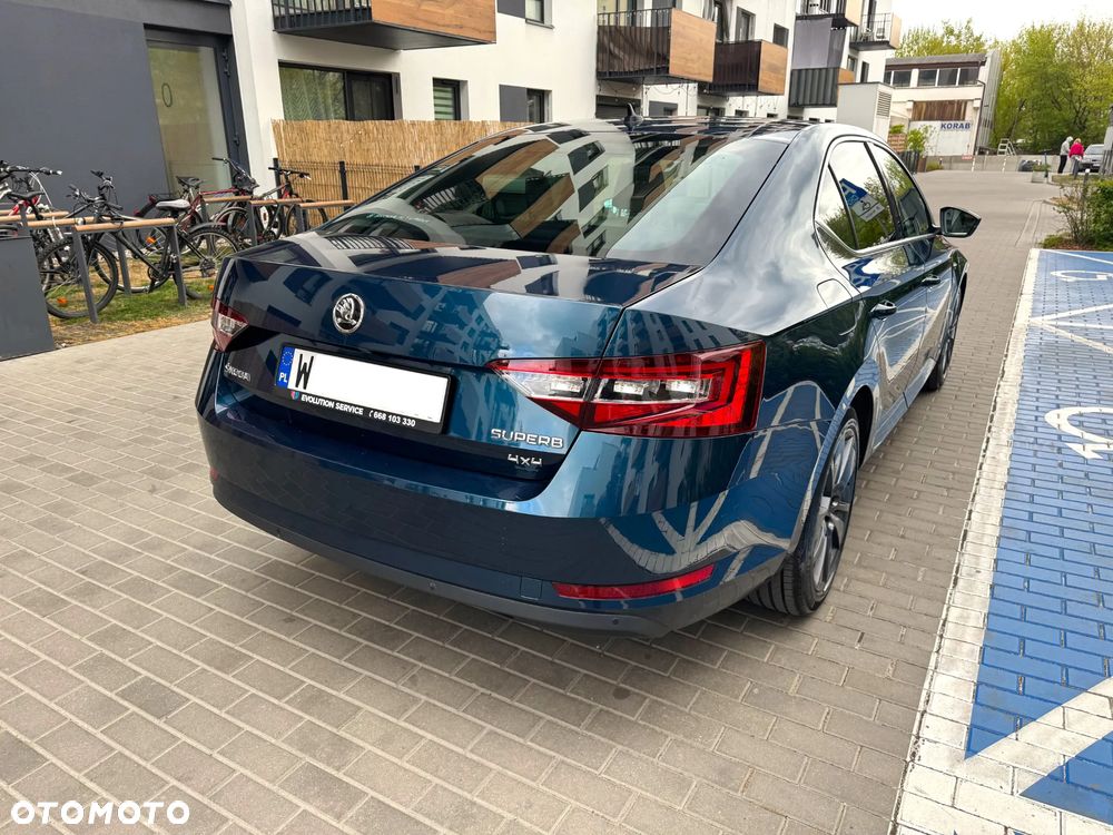 Skoda Superb 2.0 TDI SCR 4x4 L&K DSG - 8